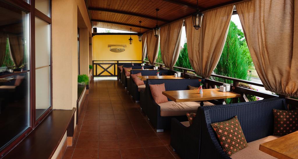 Hotel Zolota Pidkova Kozlin Екстериор снимка