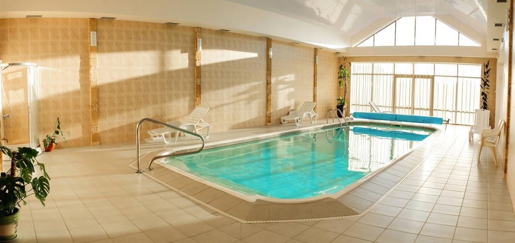 Hotel Zolota Pidkova Kozlin Екстериор снимка