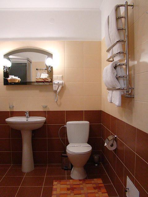 Hotel Zolota Pidkova Kozlin Стая снимка