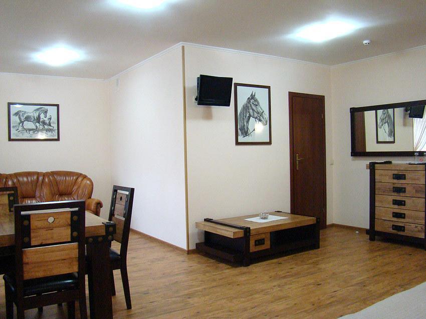 Hotel Zolota Pidkova Kozlin Екстериор снимка